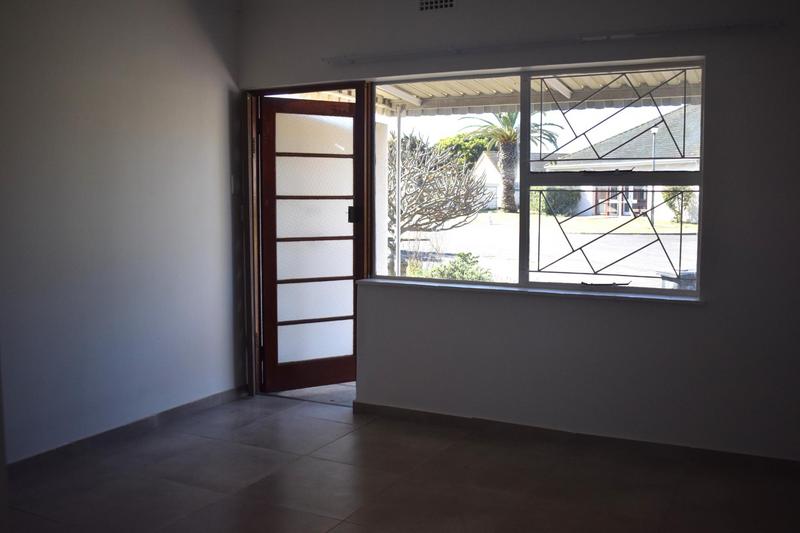 To Let 1 Bedroom Property for Rent in Bergvliet Western Cape